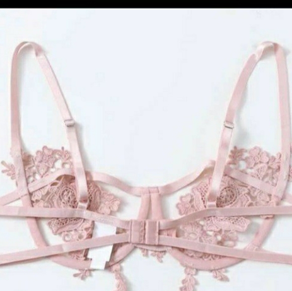 Sexy Cut Out Floral Lace Lingerie Bra - Picture 2 of 3